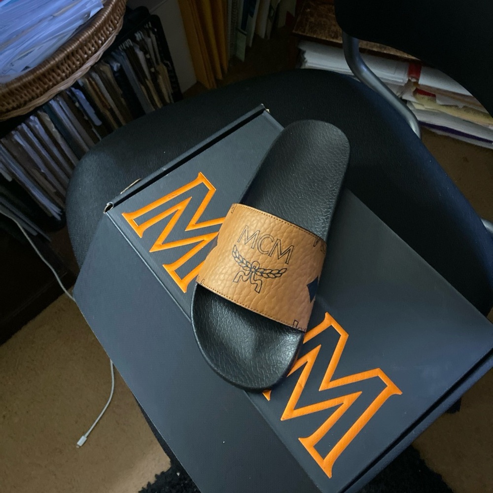 MCM slides